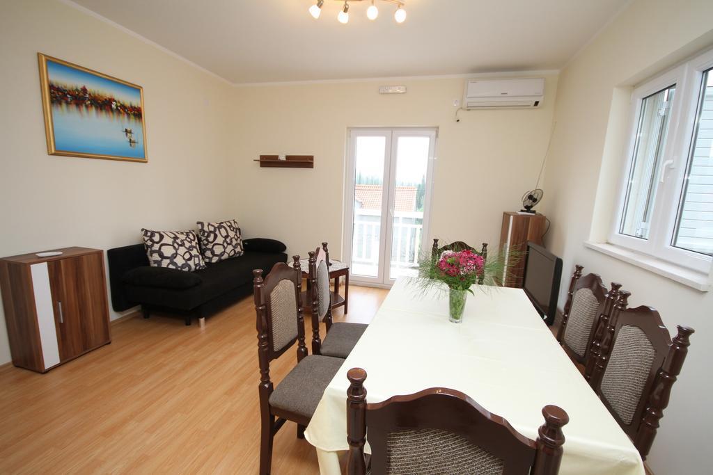 Apartment Franusic Cilipi Luaran gambar